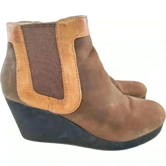 Tommy Bahamas Kishiko ankle booties 6 brown nubuck leather wedge platform boots